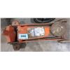 Image 1 : 2 1/4" TON HYDRAULIC FLOOR JACK (WORKING)