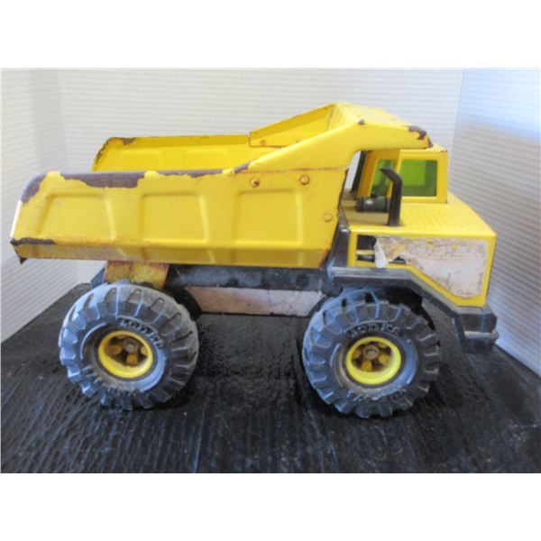 COLLECTABLE:  TONKA METAL DUMP TRUCK (APPROX. 16"L X 8"W X 11"H)