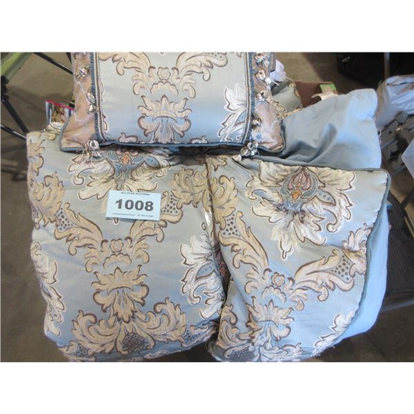 BLUE KING SIZE DUVET & CUSHION