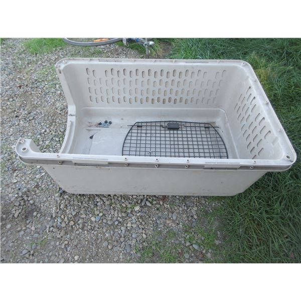 LARGE DOG KENNEL