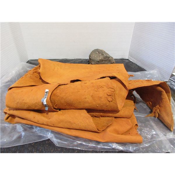 LEATHER PIECES - BAG