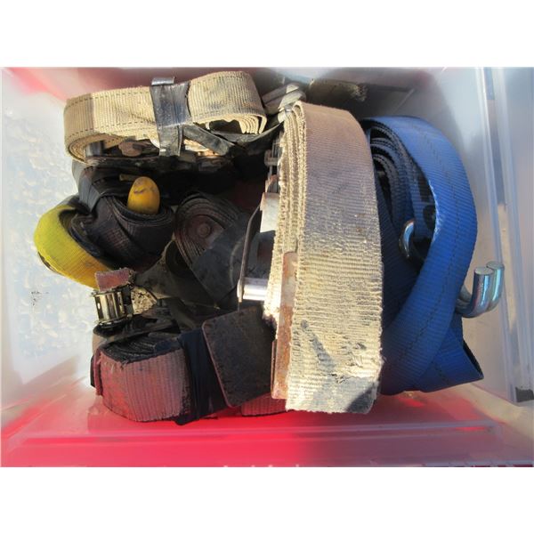 TOTE C/W 4 - 2" X 4 - 1 & 1 1/2" RATCHET STRAPS