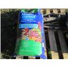 Image 3 : PALLET C/W MIRACLE GROW SOIL (60.5L); SCOTTS GRASS SEED (33 LBS); 6 - BBQ FORKS; HARDWOOD STICKS