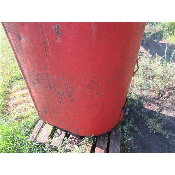 APPROX. 130 GALLON TIDY TANK