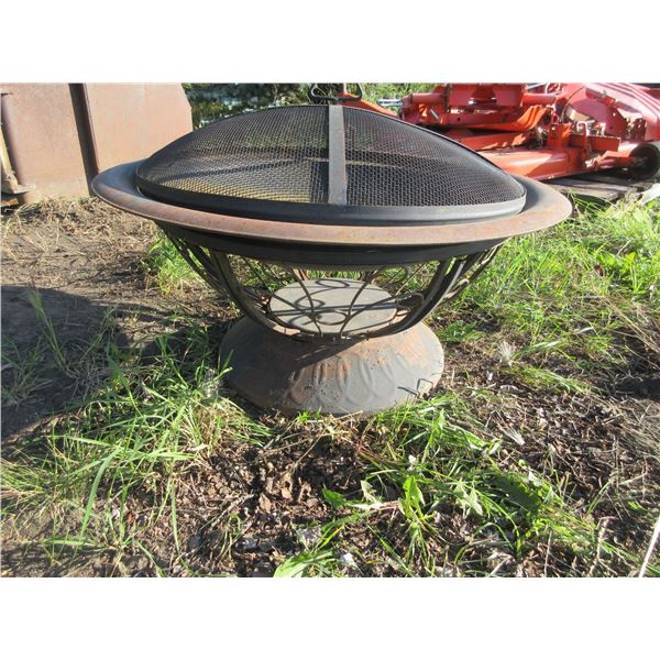 30" X 16" FIRE PIT C/W SPARK ASSIST SCREEN