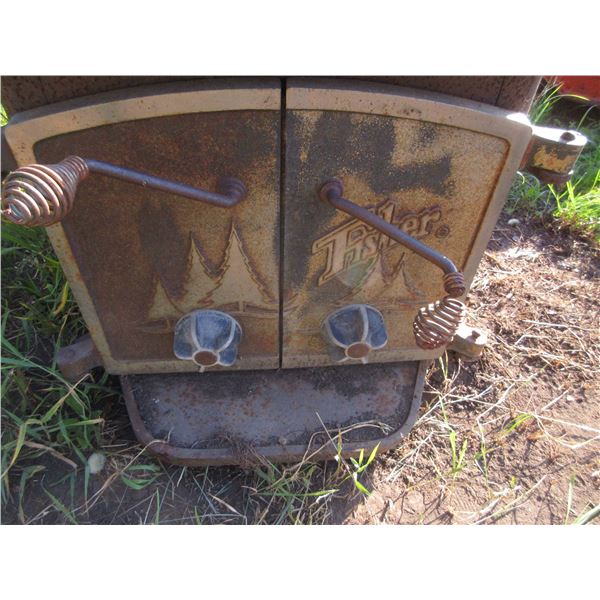 TWO DOOR FISHER WOOD STOVE (APPROX. 14" X 18" X 30")