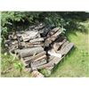 Image 2 : 4 PILES OF SPRUCE FIRE WOOD (ONE PILE NOT SPLIT)