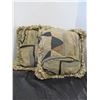 Image 3 : 2 THROW CUSHIONS