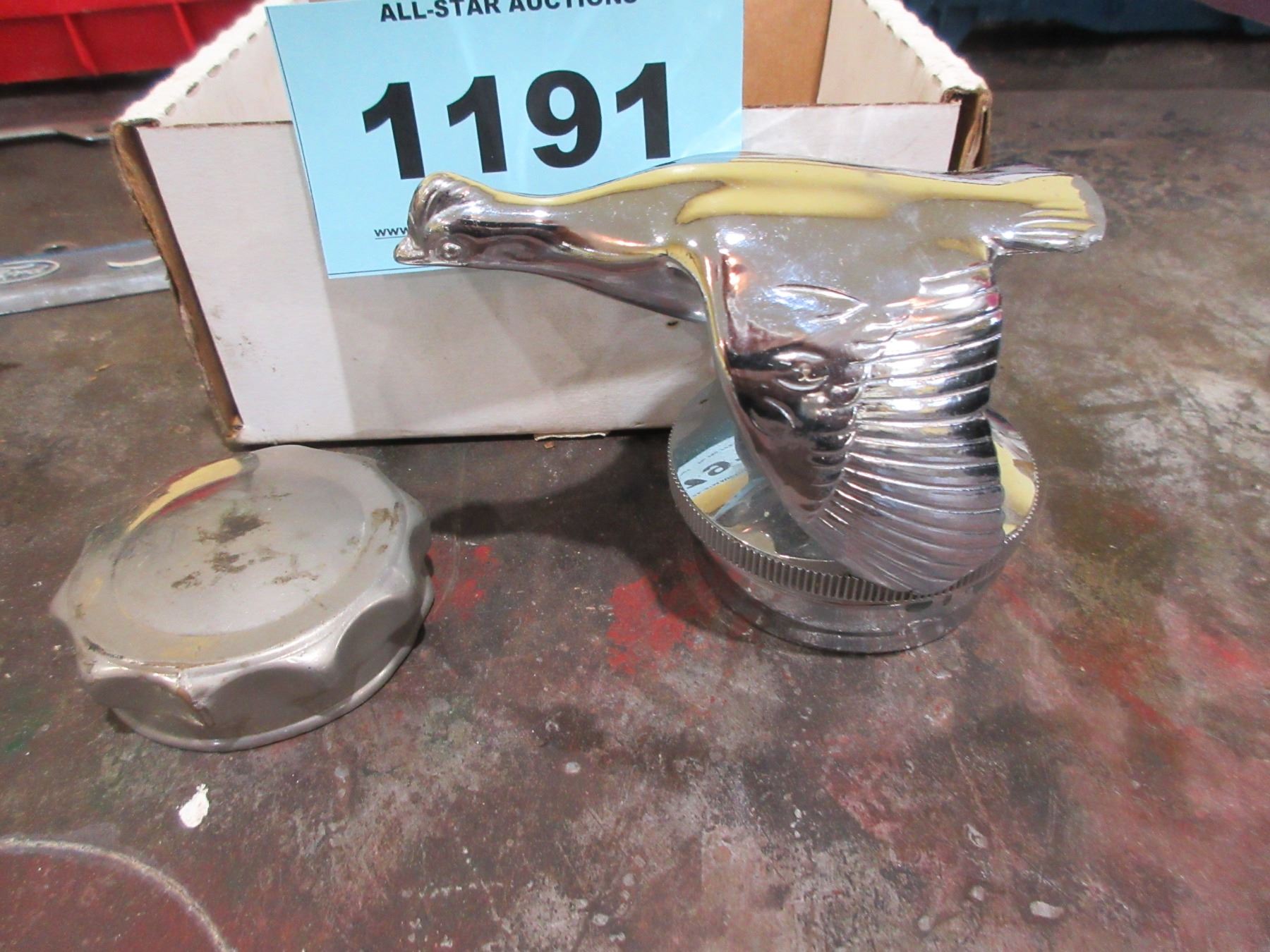 COLLECTABLE: GOOSE CHROME RADIATOR CAP & STAINLESS STEEL CAP