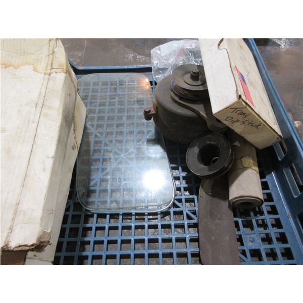 TRAY C/W VINTAGE PARTS (OIL, BRAKES, FAN, ETC)