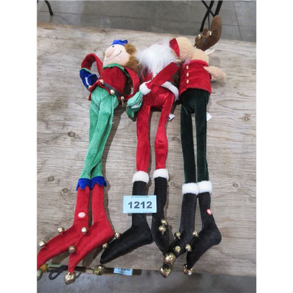 3 - CHRISTMANS SHELF SITTERS