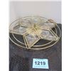 Image 2 : COLLECTABLE:  7 PIECE STAR/POINTSETTA DISH