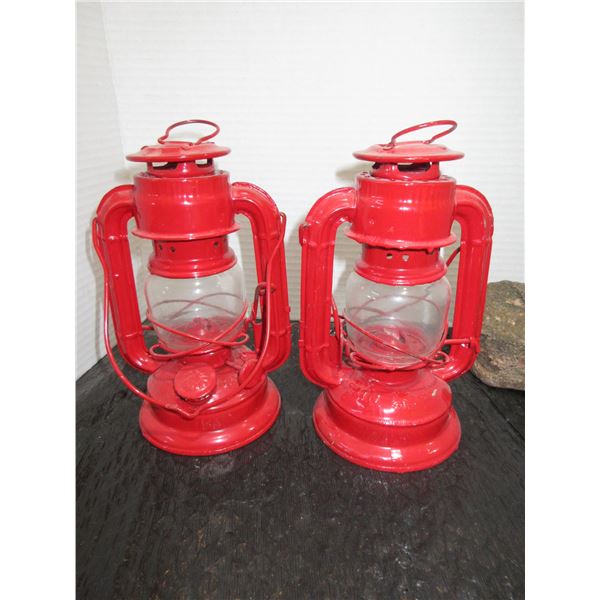 2 - MINI RED LANTERNS