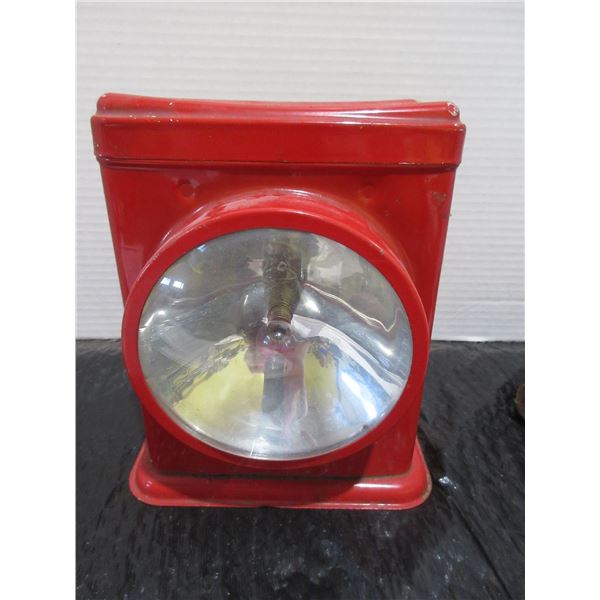 COLLECTABLE:  DELTA ELECTRIC RAIL ROAD LAMP (APPROX. 6"W X 6"H)
