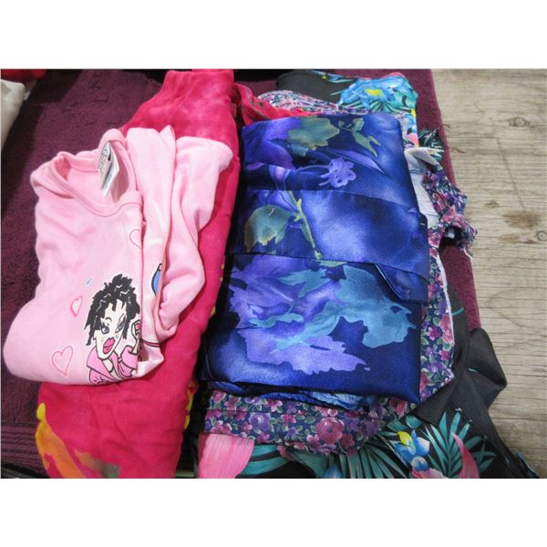 5 WRAPS, PAJAMAS, ETC (SIZE XL)