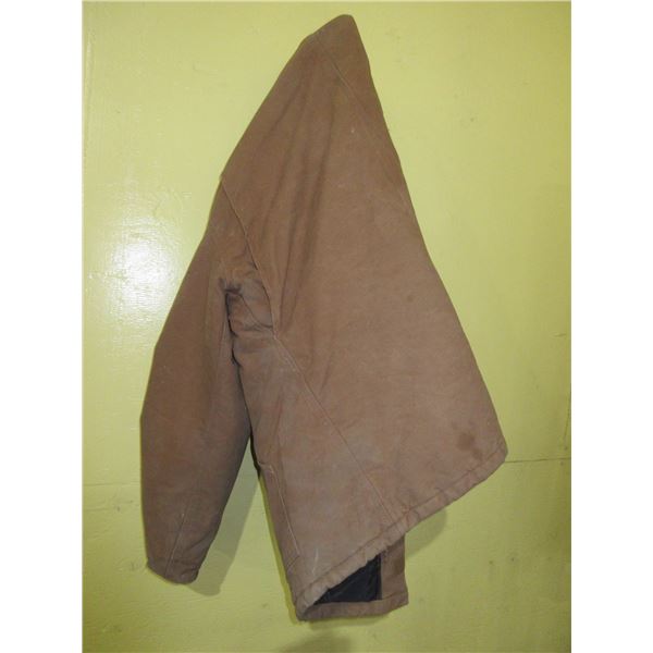 MEN'S CARHART JACKET (SIZE XL)