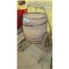 Image 2 : ANTIQUE:  BARREL STYLE BUTTER CHURN