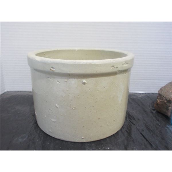 ANTIQUE:  BUTTER CROCK (CHIPPED)