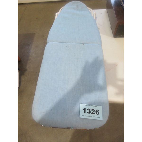 MINI IRONING BOARD