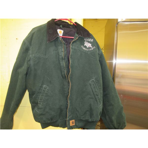 MEN'S GREEN CARHART WINTER JACKET (SIZE LG)