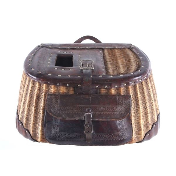 McMonies Model 60 Size 5 Leather Creel 20th C.