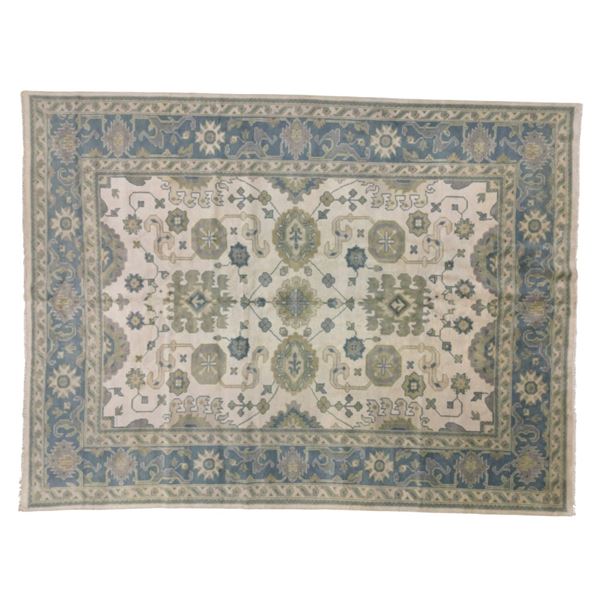 Oushak Persian Ivory Beige Hand Knotted Rug c1930s