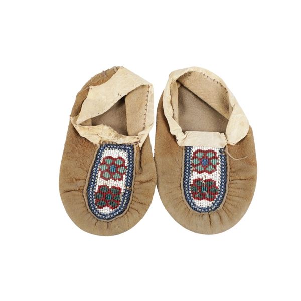 Ca. 1950's Plains Indians Beaded Hide Mocassins