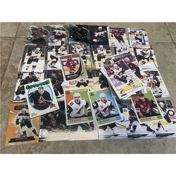 Arizona coyotes Hockey Cards As Shown