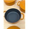 Image 3 : 4 Mini Cast Iron Enameled Dutch Ovens 4.75"