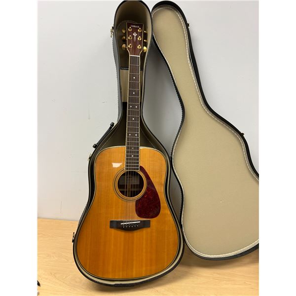 Yamaha DW-10 Guitar & Case - see all photos