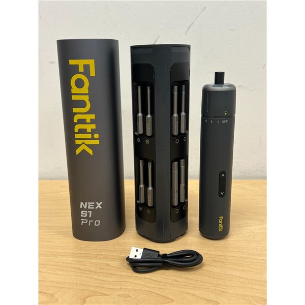 Fanttik Rechargeable Screwdriver - works - see photos