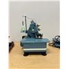 Image 3 : Singer Professional Sewing Machine 10UJ13 with Accessories - see all photos, not tested