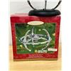 Image 5 : Star Trek Deep Space Nine Sounds / Lights Ornament with Box - tested quickly and worked