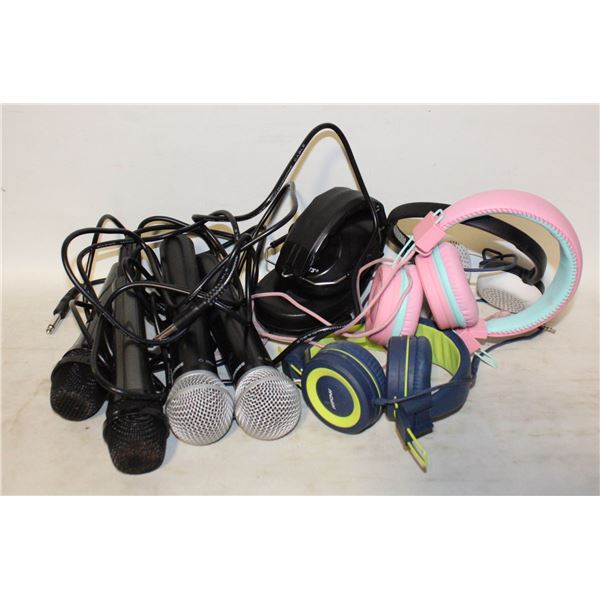 4 MICROPHONES