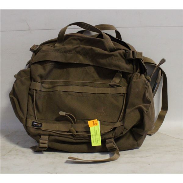 MOUNTAINSMITH TOUR LUMBAR PACK