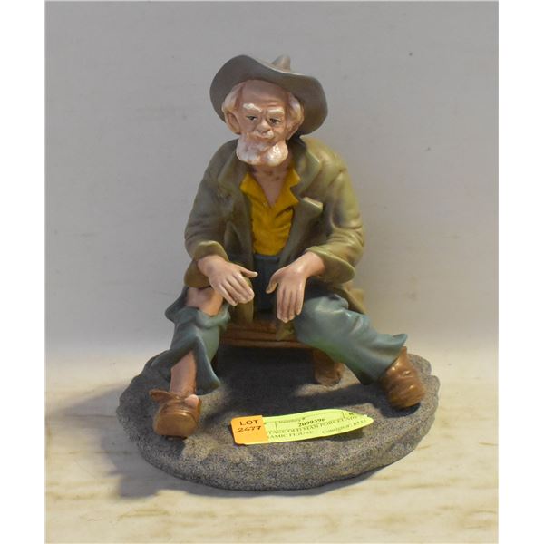 VINTAGE OLD MAN PORCELAIN + CERAMIC FIGURE