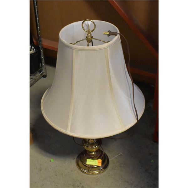 VINTAGE TABLE LAMP