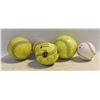 Image 1 : FLAT OF SOFTBALLS