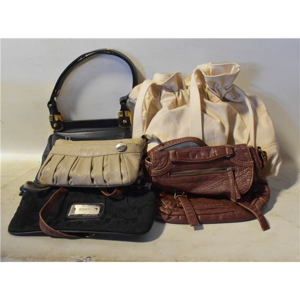 LOT OF PURSES