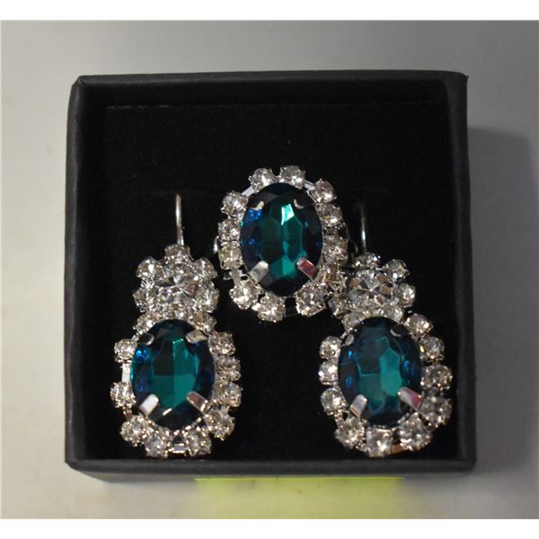 EARRINGS AND RING SET