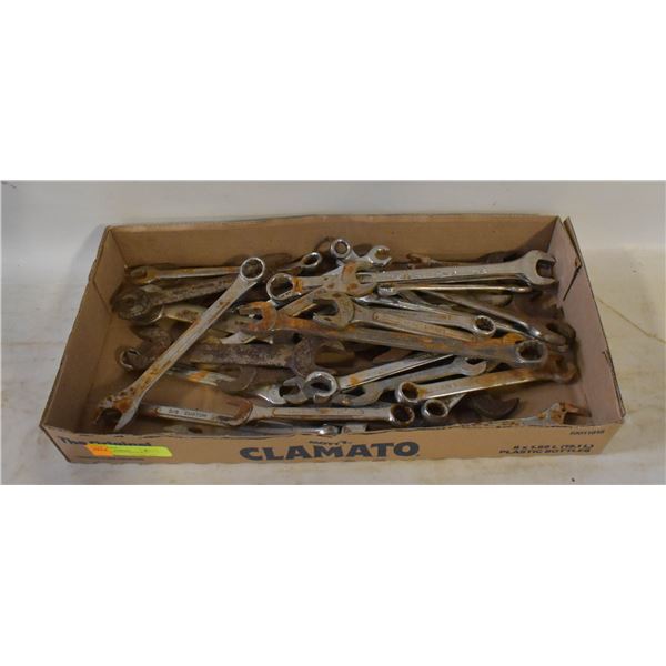 LOT OF ASSORTED WRENCHES