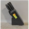 Image 1 : HENCKLES KNIFE SET IN BLOCK