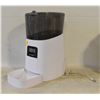 Image 1 : AUTOMATIC PET FEEDER