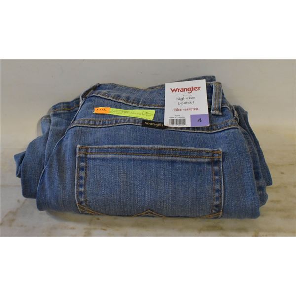 NEW WOMEN'S WRANGLER JEANS HIGH RISE SIZE 4