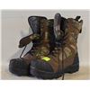 Image 1 : MENS SIZE 11 CAMO STEEL TOE BOOTS-ESTATE
