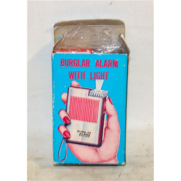 VINTAGE BURGLAR ALRAM W/LIGHT ORIGINAL BOX, AS IS