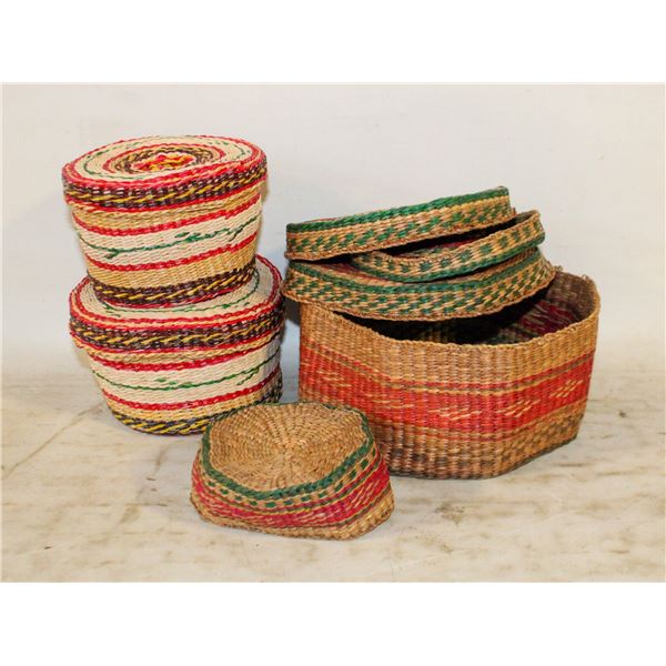 VINTAGE WOVEN BASKETS LOT