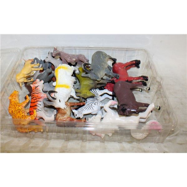 ASSORTED TOY ANIMAL FIGURES