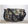 Image 1 : PAIR OF UNUSED CAMOFLAUGE SHOULDER BAGS