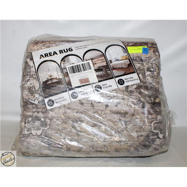 NEW AREA RUG 8 X 10FT BROWN